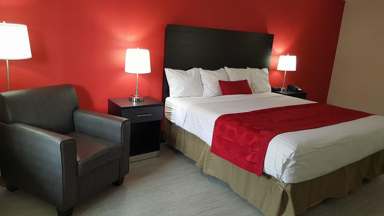 Готель Ramada By Wyndham Mesa Downtown Екстер'єр фото