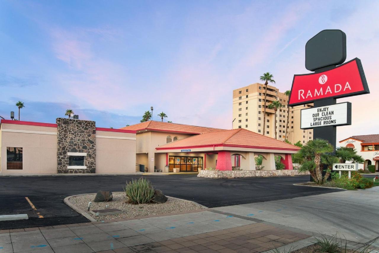 Готель Ramada By Wyndham Mesa Downtown Екстер'єр фото