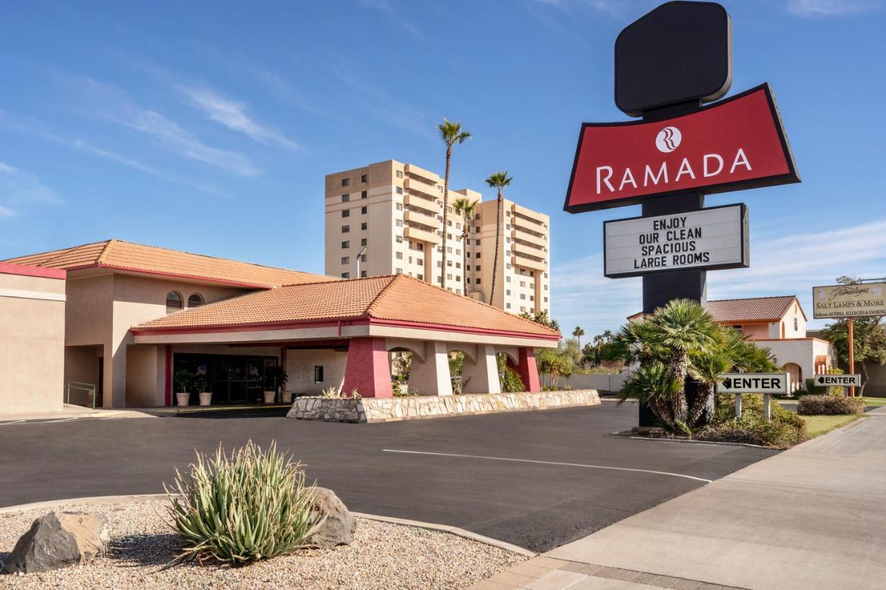 Готель Ramada By Wyndham Mesa Downtown Екстер'єр фото